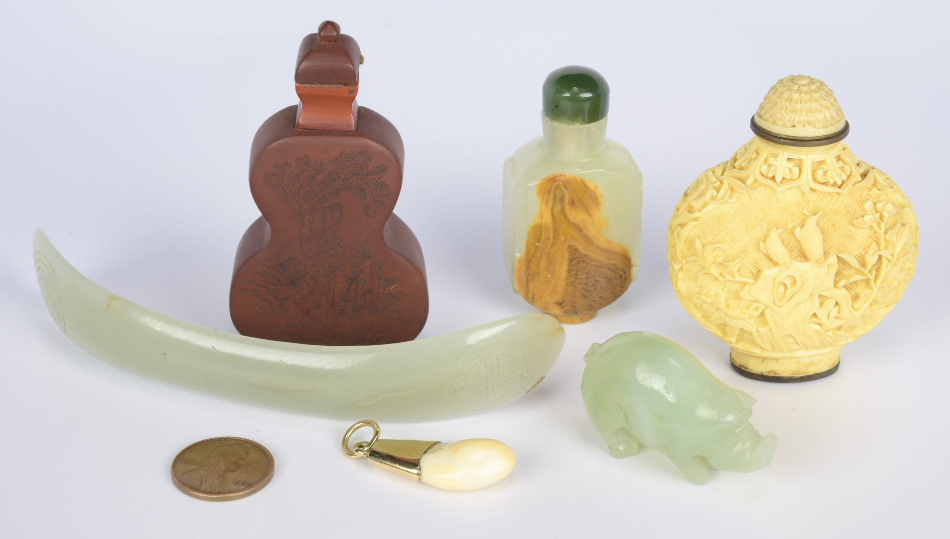 Lot 318: Chinese Jade & Snuff Bottles & 1 other