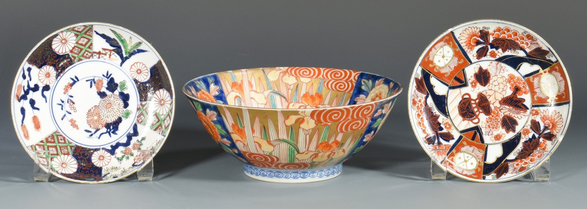 Lot 338: Group of Japanese Imari Porcelain, 8 items