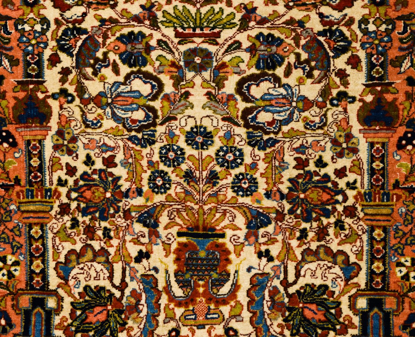 Lot 366: Antique Persian Sarouk Rug, 3'5" x 4'8"