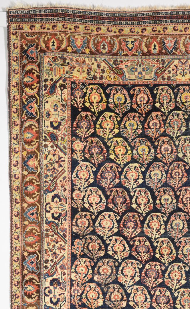 Lot 367: Antique Persian Qashqai area rug, 7'1' x 4'10"