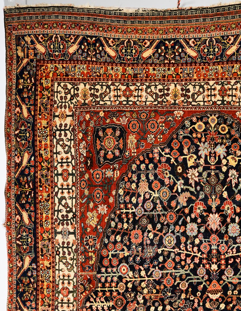 Lot 369: Vintage Persian Qashqai rug, 5'1" x 7'8"