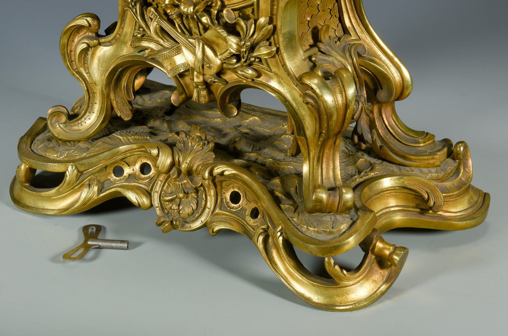Lot 379: Louis XV Style Gilt Bronze Mantel Clock