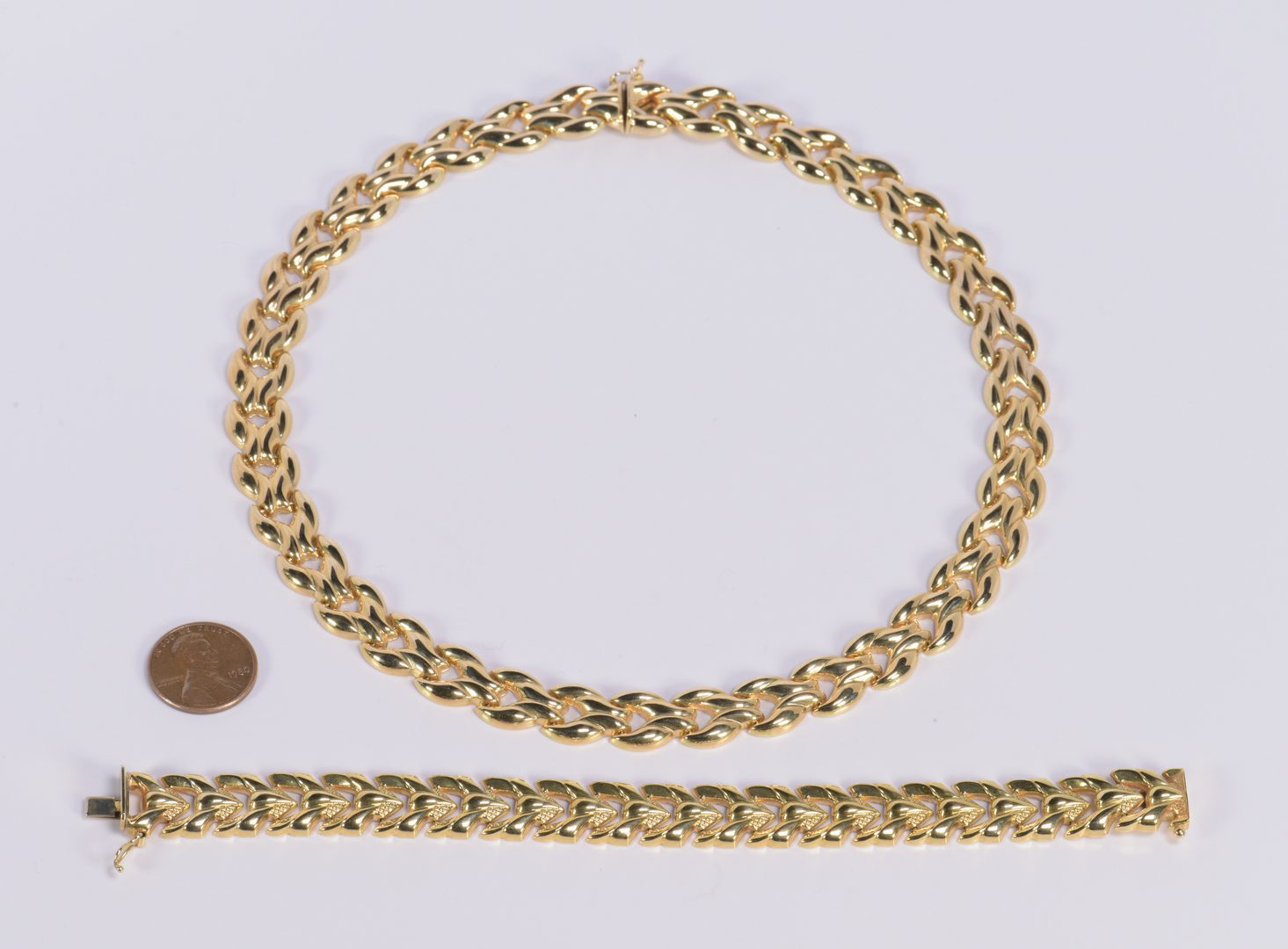 Lot 414: 14K Italian Necklace and Bracelet
