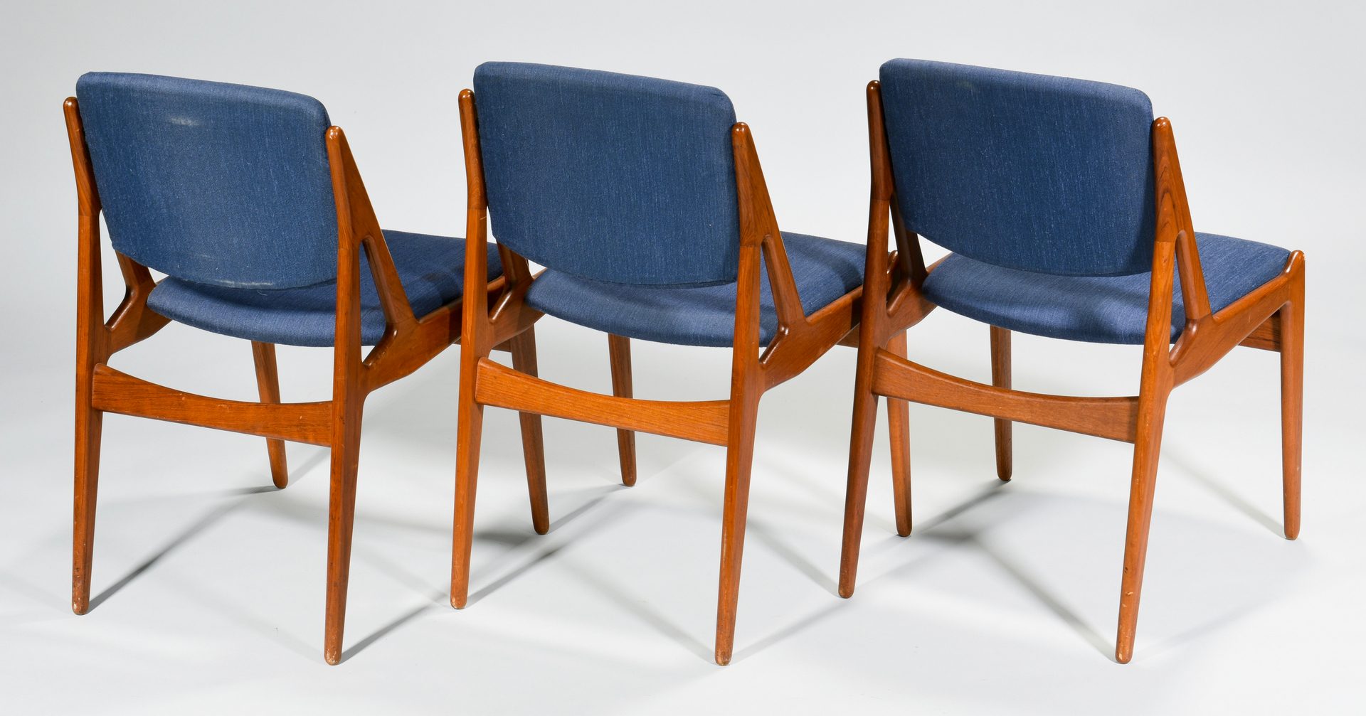Lot 491: Set 8 Vamo Sonderborg Dining Chairs att. Arne Vodder