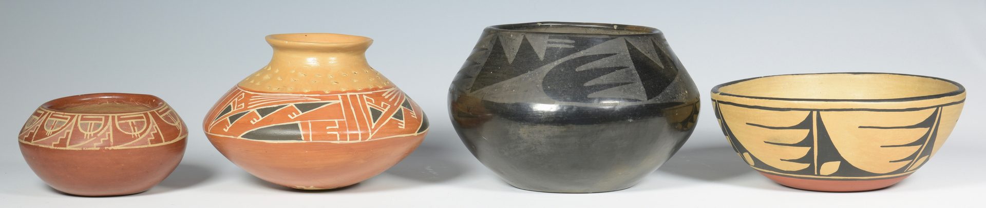 Lot 623: 4 pcs. Southwest Pottery, inc Naranjo