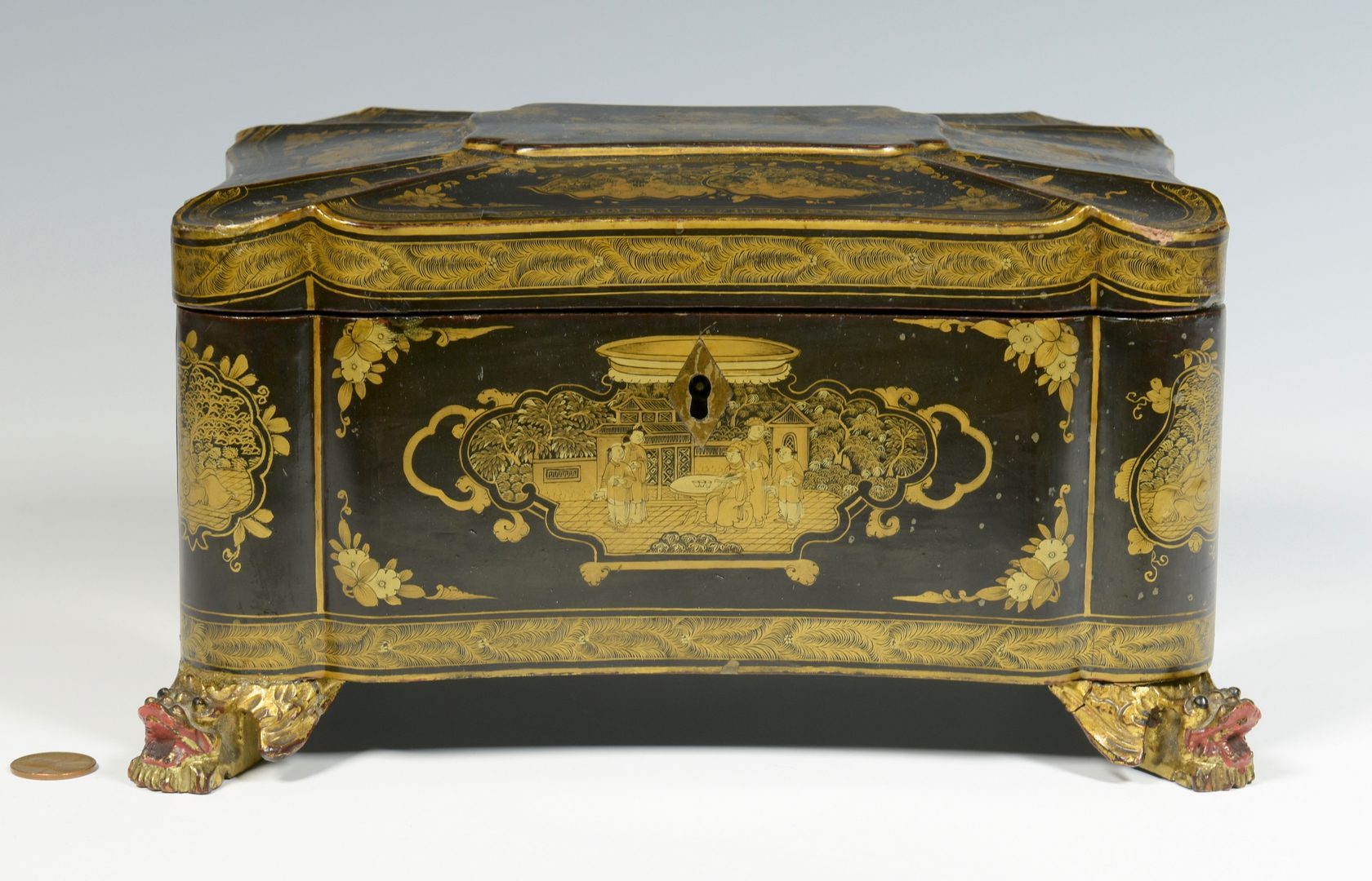 Lot 632: Asian Chinoiserie Lacquer Box