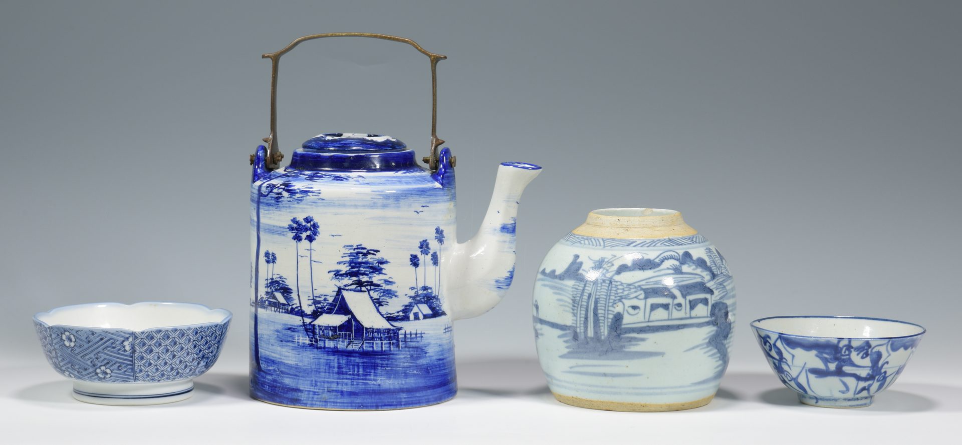 Lot 683: 4 Japanese Porcelain Items & Scroll