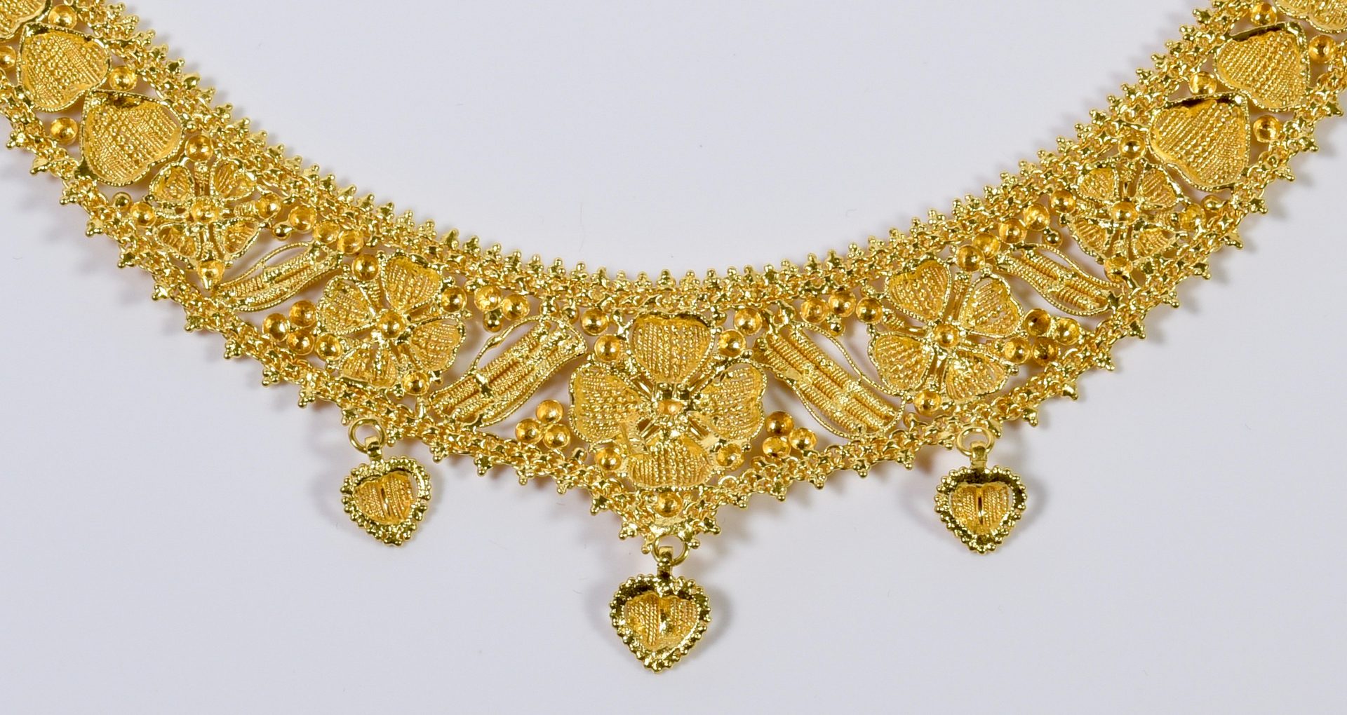 Lot 777: 21K Gold Bib Necklace and Earrings