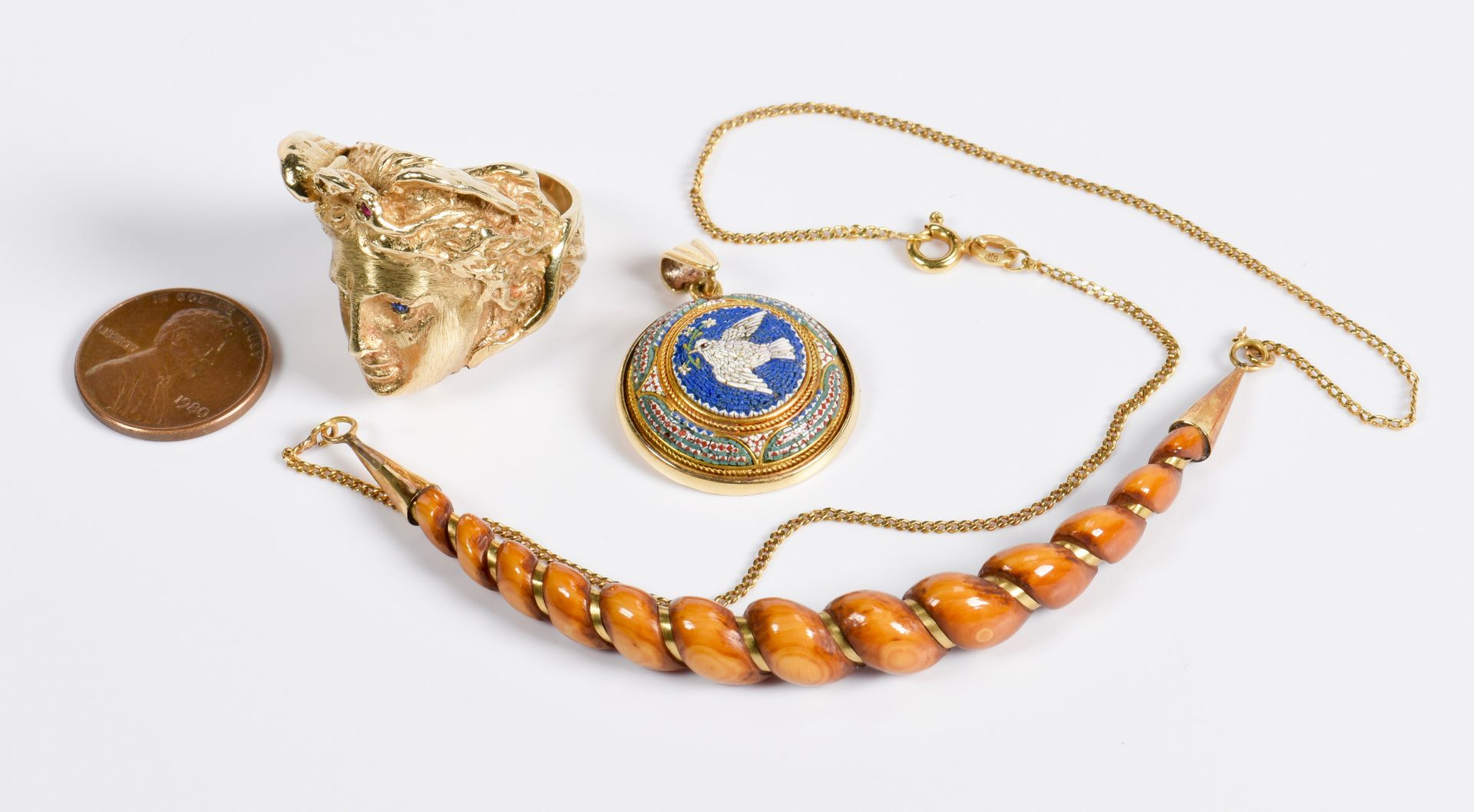 Lot 800: Italian Style Gold Ring and 2 Pendants