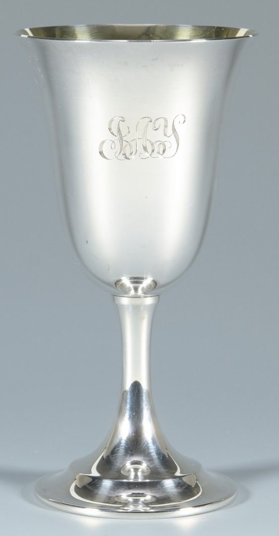 Lot 836: 8 International Sterling Silver Goblets