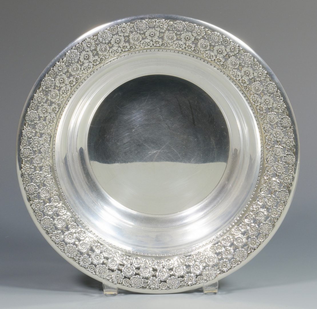 Lot 864: Wallace Sterling Pierced Bowl & Engraved Box