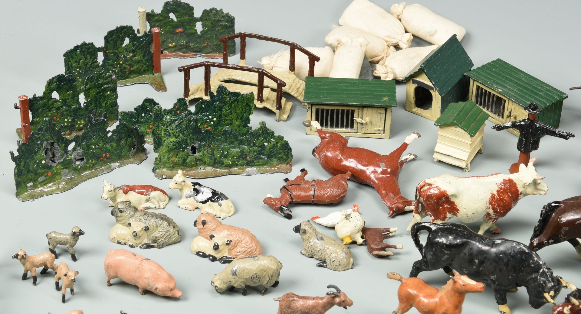 Lot 895: Vintage Britains Home Farm Series Toys