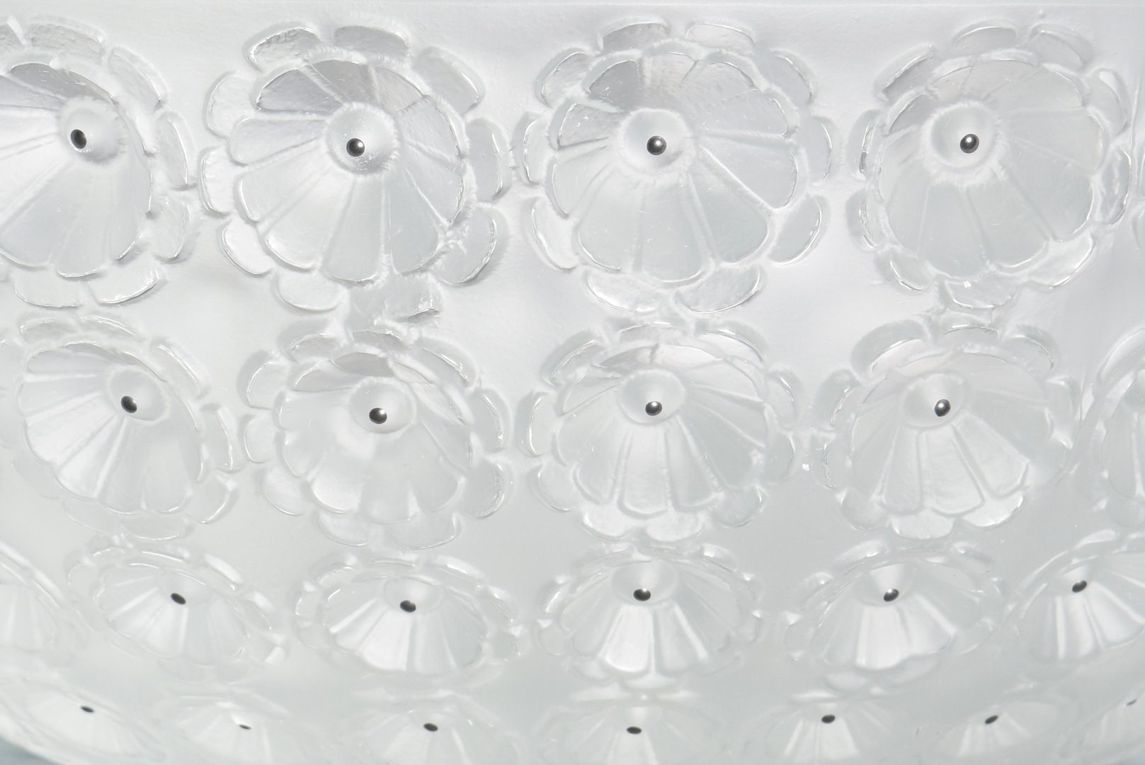 Lot 900: Rene Lalique Nemours Coupe Glass Bowl