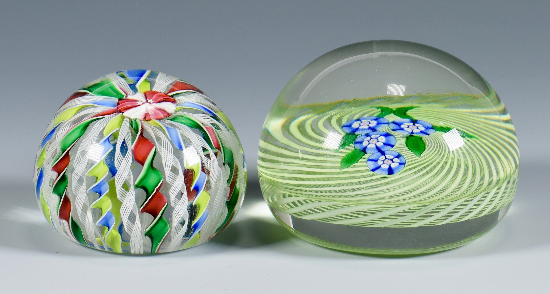 Lot 903: 4 Glass Paperweights