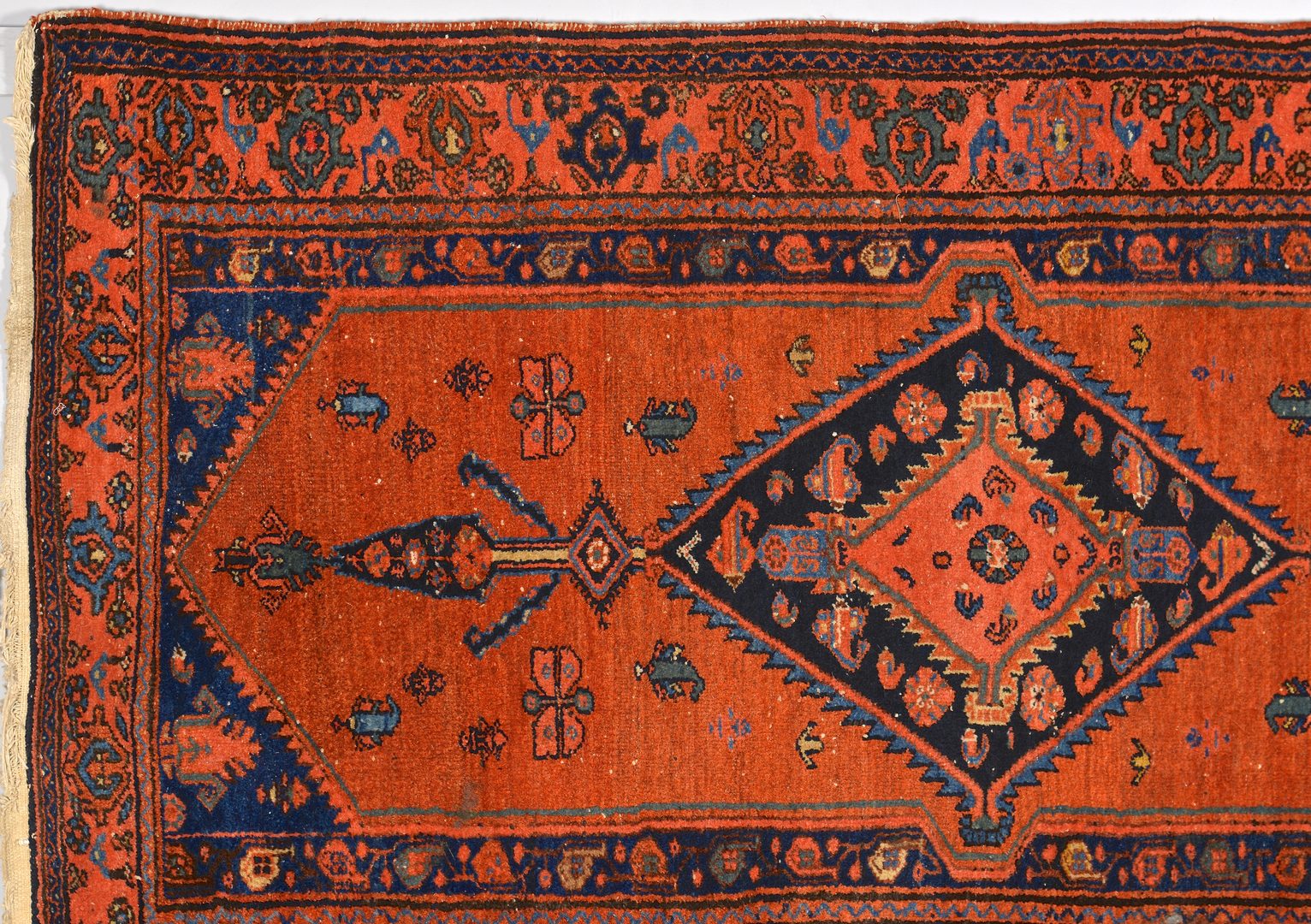 Lot 912: Persian Hamadan Rug, 8’1" x 3’4"
