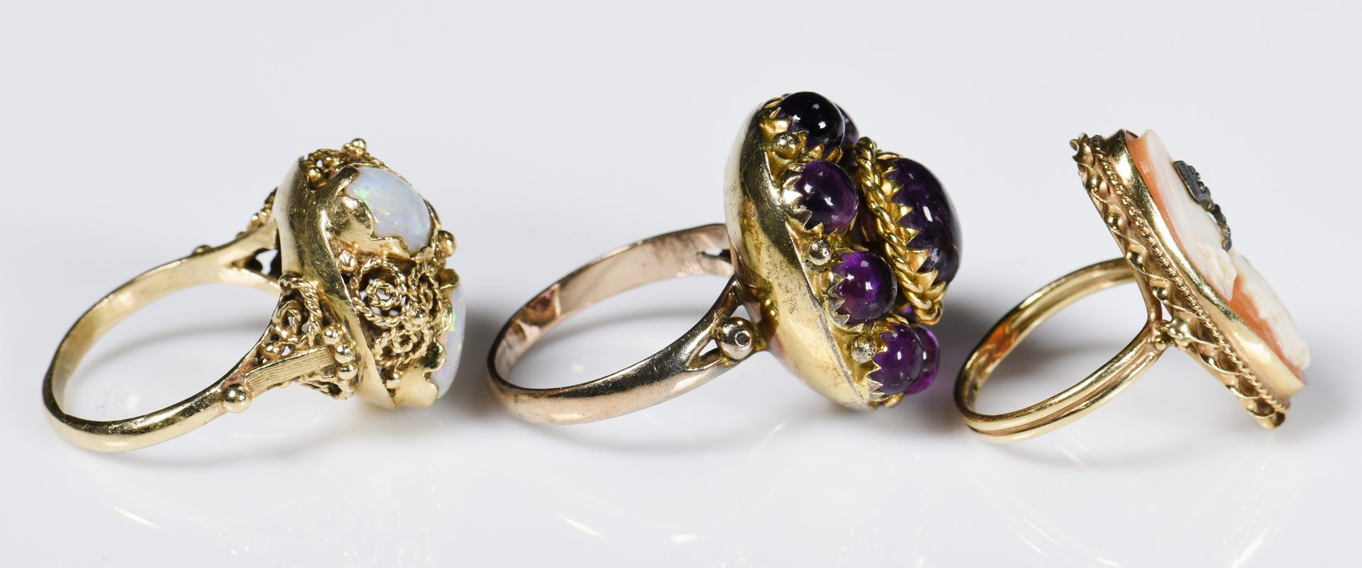 Lot 942: 3 14K Vintage Ladies Rings
