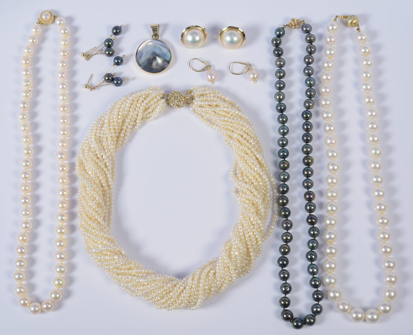 Lot 943: Group of Pearl Jewelry, 8 items