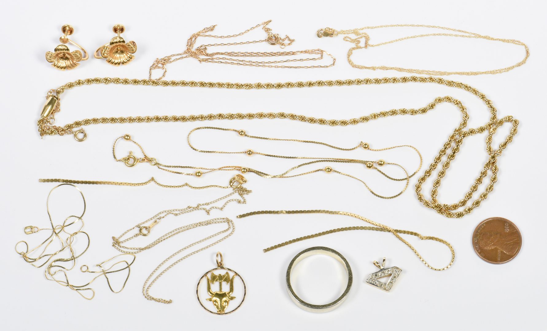 Lot 957: Group of Gold Jewelry, 11 items