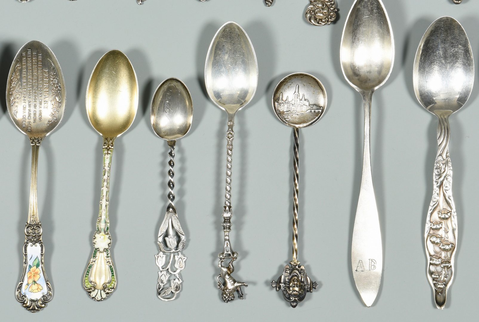 Lot 996: Assorted World Silver Flatware, 43 items
