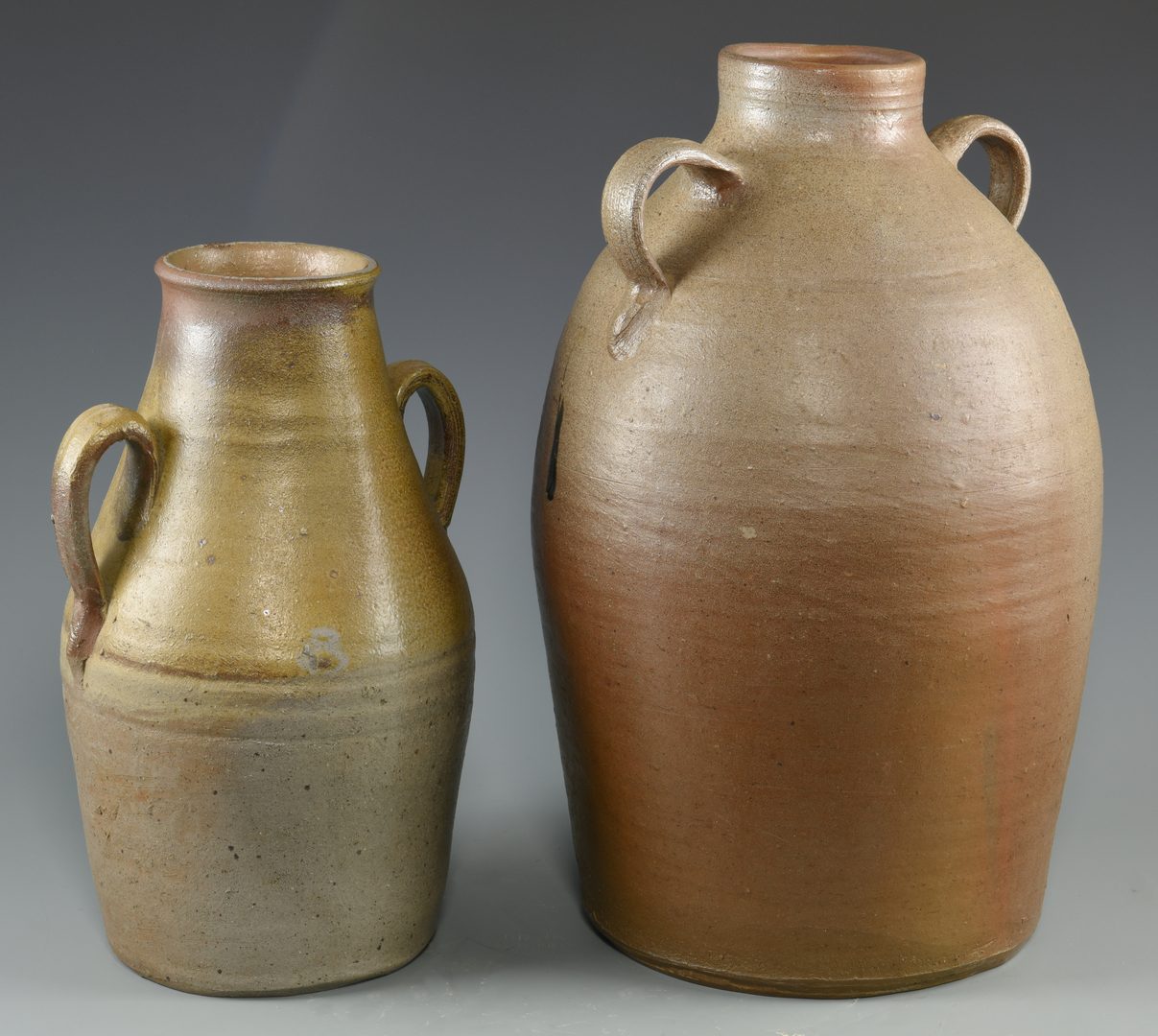 Lot 126: 2 Middle TN 2-Handled Pottery Jars