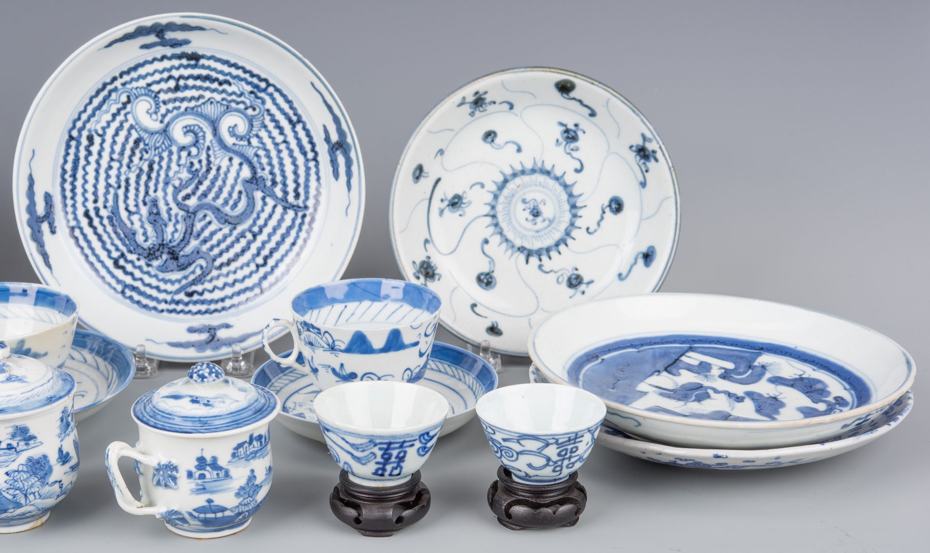 Lot 262: 15 pcs Canton Nanking porcelain
