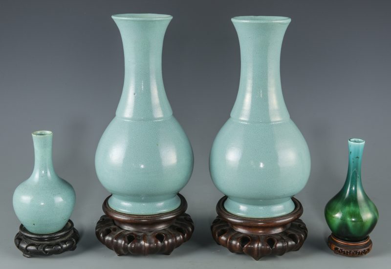 Lot 269: 4 Chinese Porcelain Bottle Vases w/ Stands