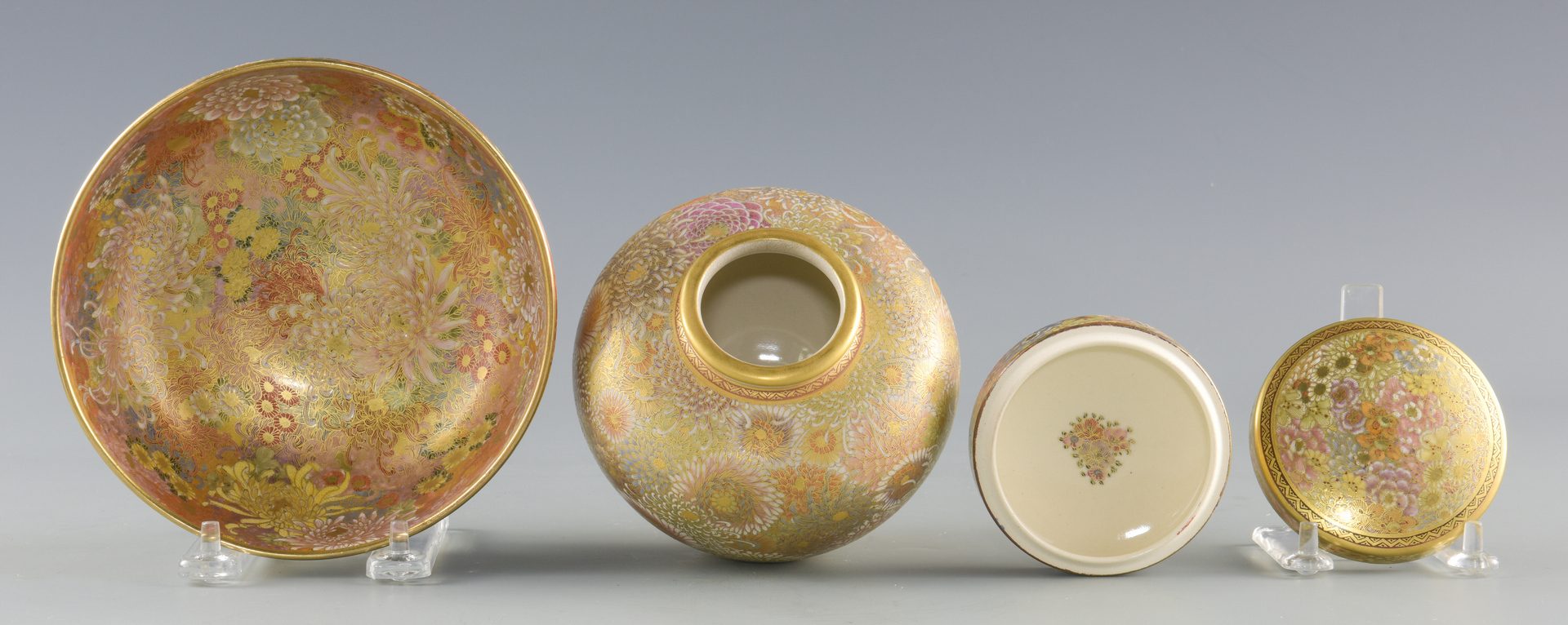 Lot 275: 3 Japanese Satsuma Porcelain Items