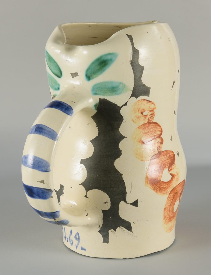 Lot 404: Picasso Ceramic Vessel "Visage Aux Cercles"