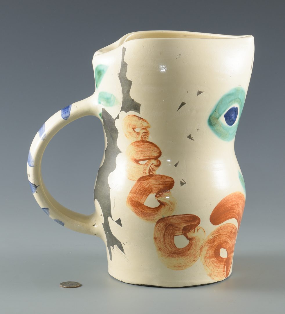 Lot 404: Picasso Ceramic Vessel "Visage Aux Cercles"