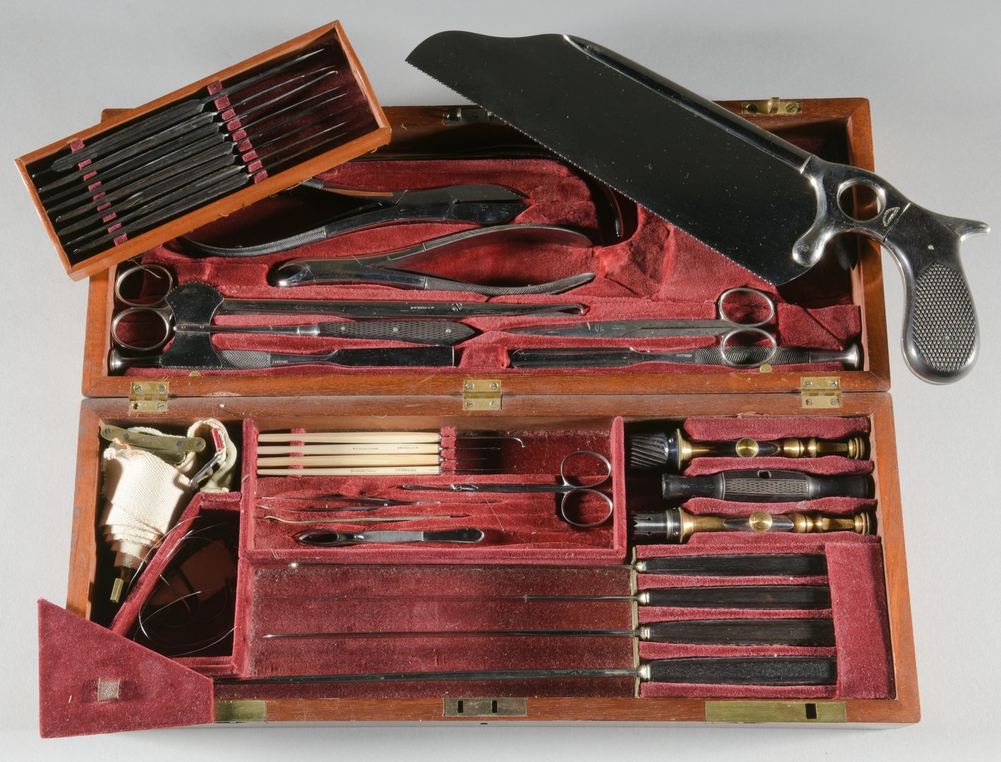 Lot 527: Cased Medical Instruments, 19th c.