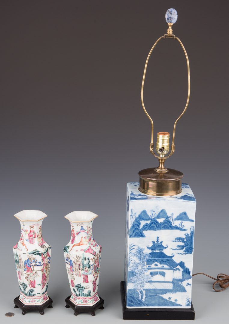 Lot 595: Pr. Chinese Famille Rose Vases & Mottahedeh Blue Canton Lamp