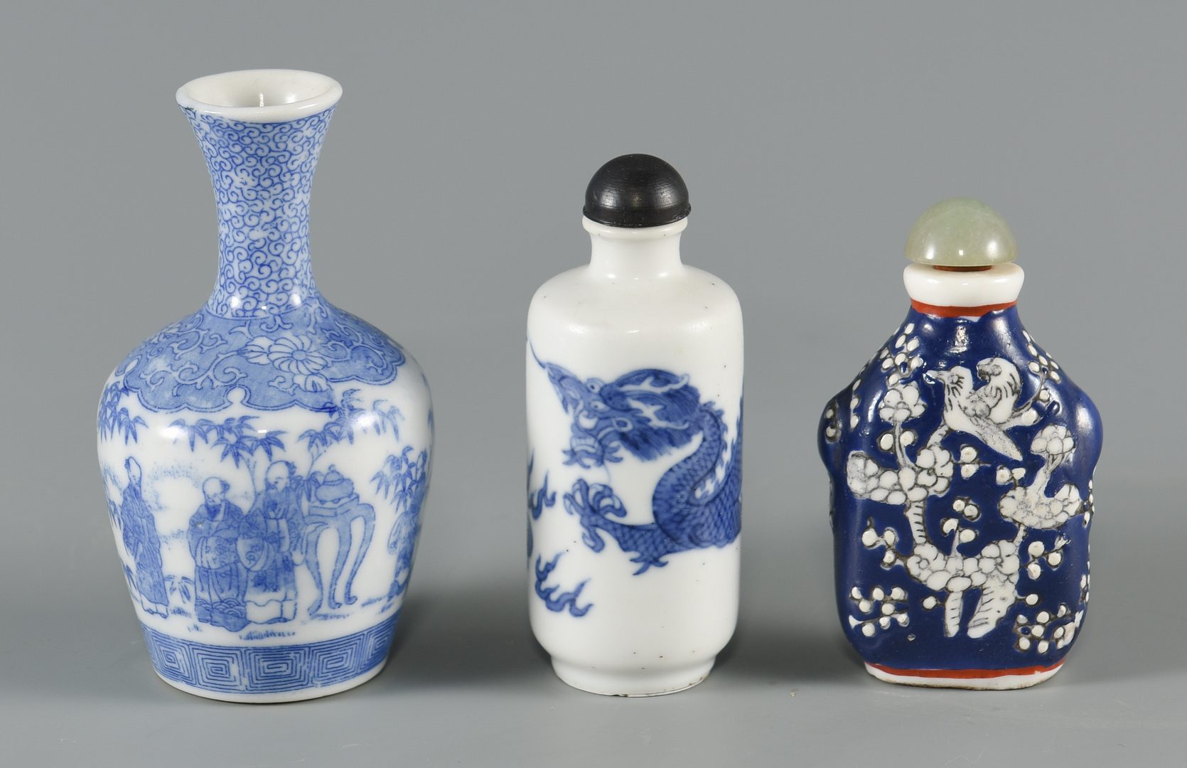 Lot 596: 6 Assorted Asian Porcelain Items