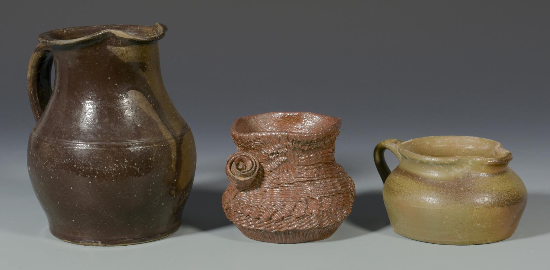 Lot 674: Grouping of Middle TN Pottery, 8 items