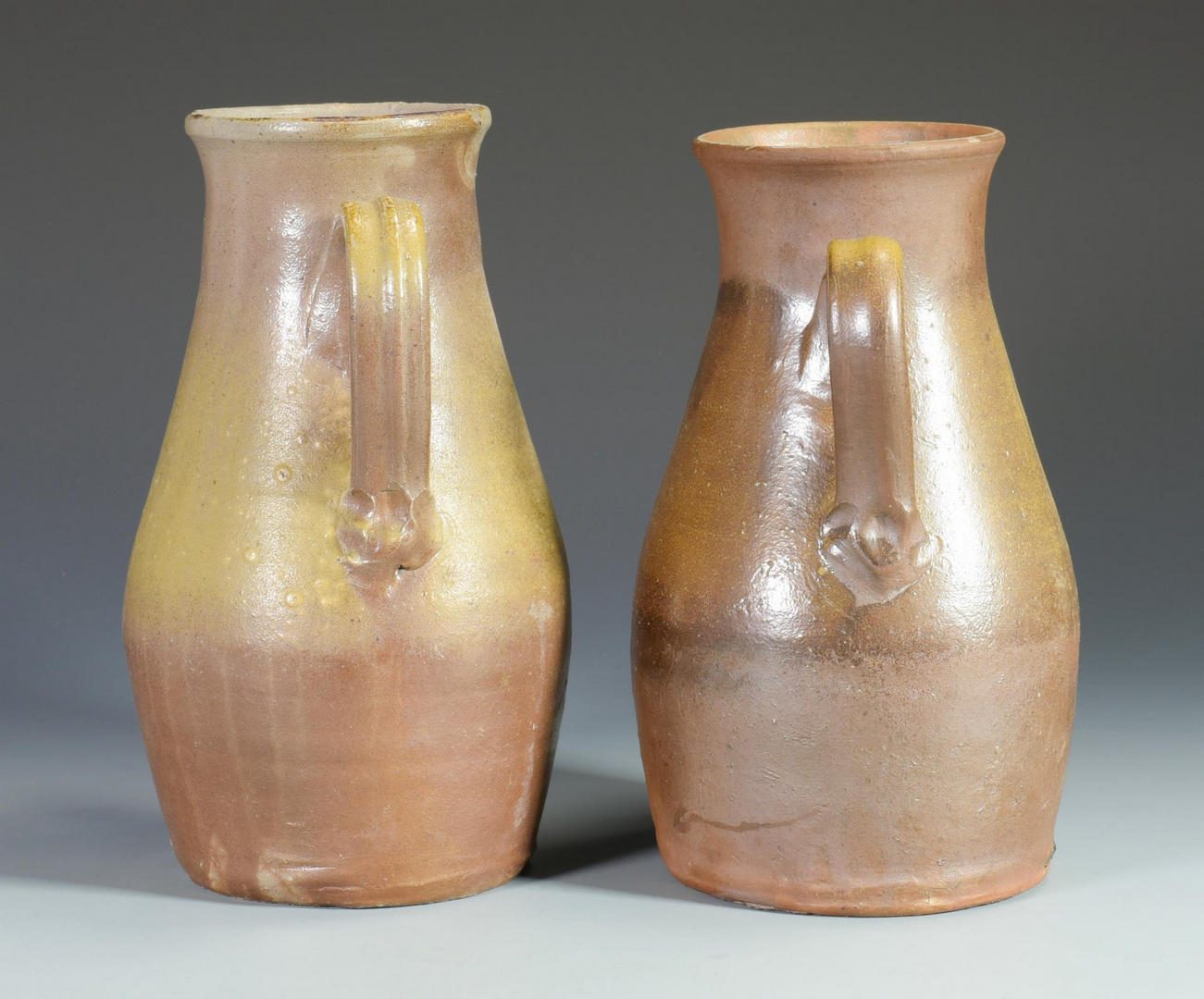 Lot 676: 2 Middle TN 2-Handled Pottery Jars or Urns