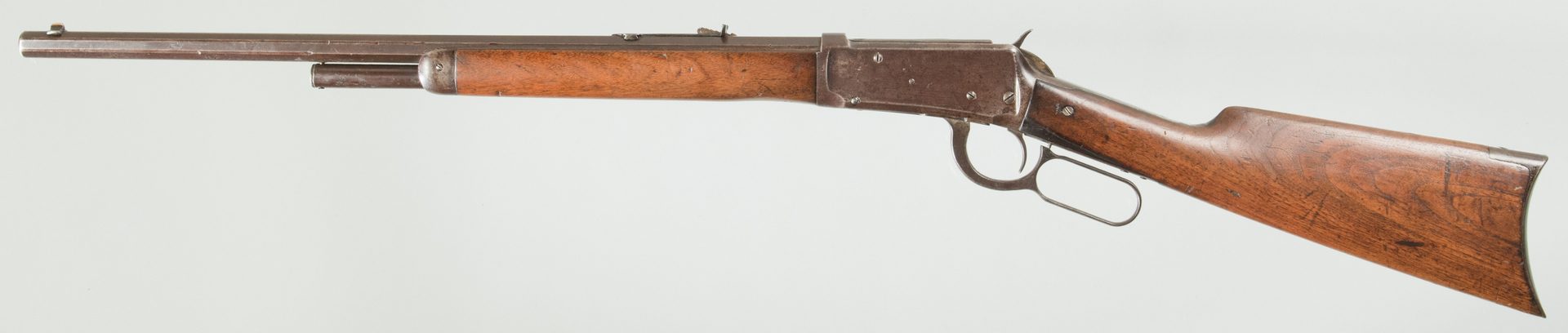 Lot 819: Winchester Model 1894. 32-40 Lever Action Rifle