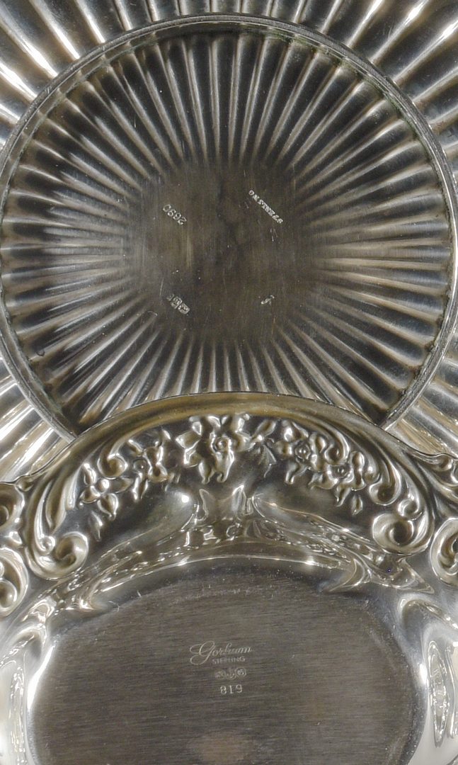 Lot 908: 4 Small Sterling Bowls