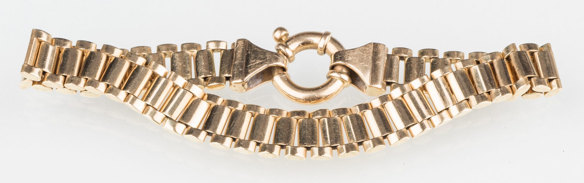 Lot 249: 18K Bracelet with Ring Clasp, 35 g.