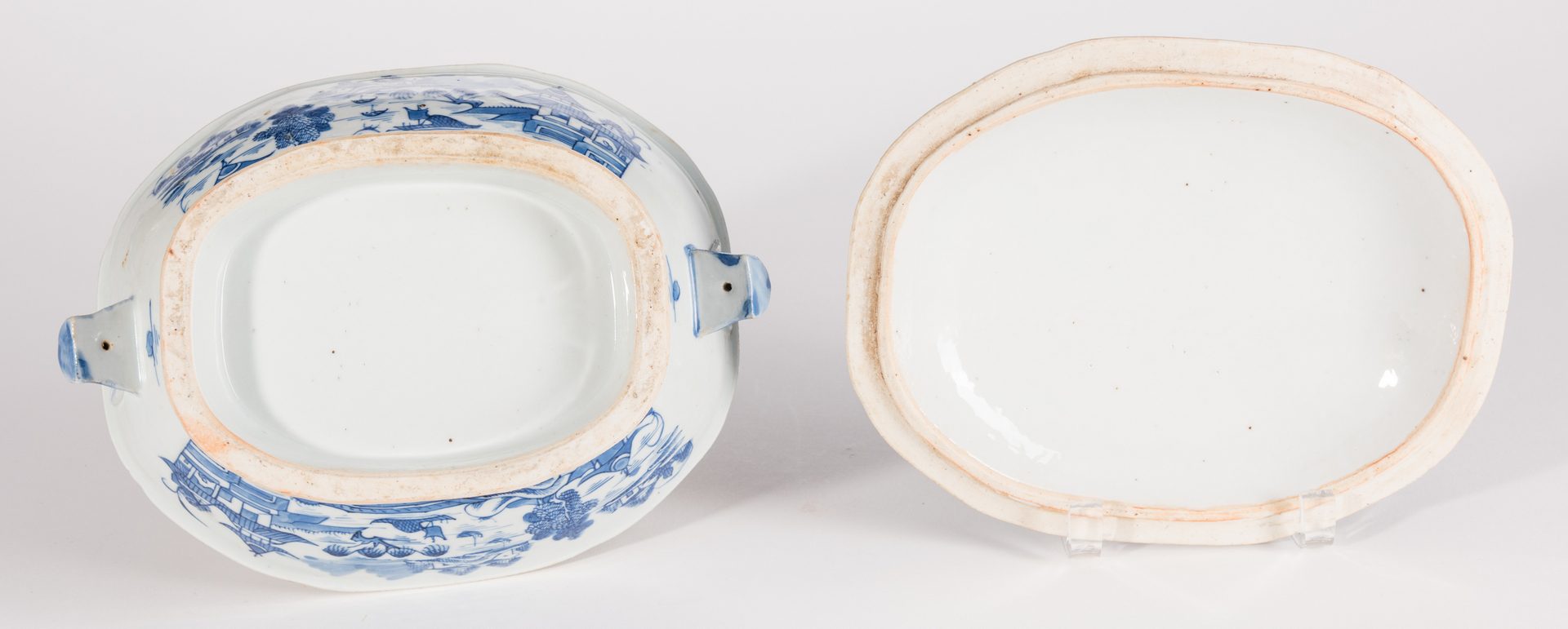 Lot 311: 4 Chinese Export Canton Tureens