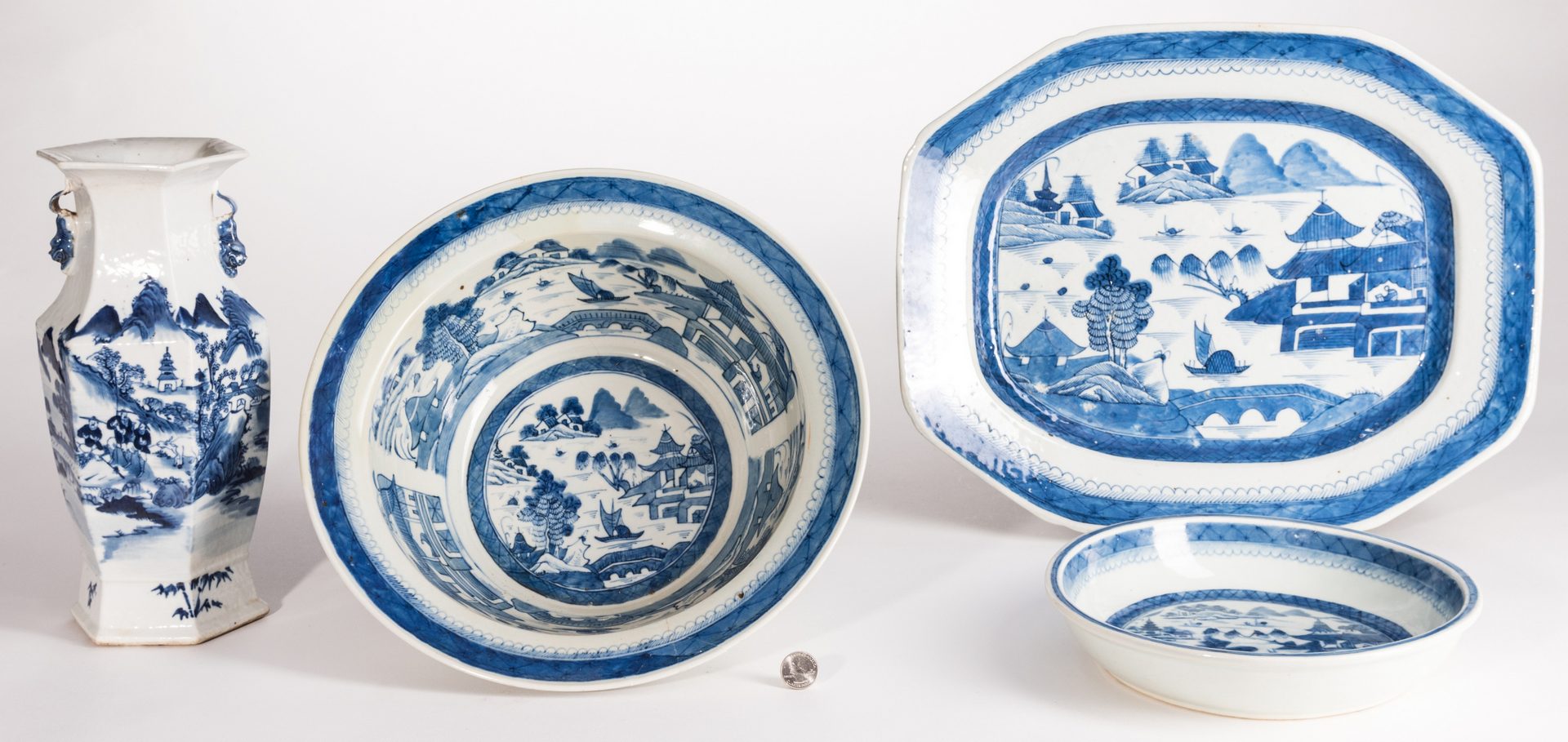 Lot 313: Chinese Export Canton Porcelain, 4 pcs inc. vase