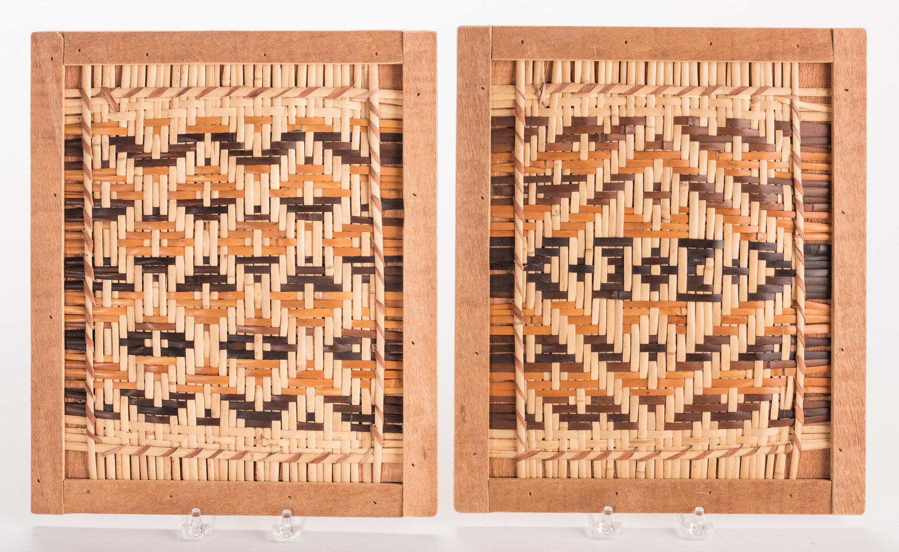 Lot 391: 16 Cherokee Weavings, inc. miniatures
