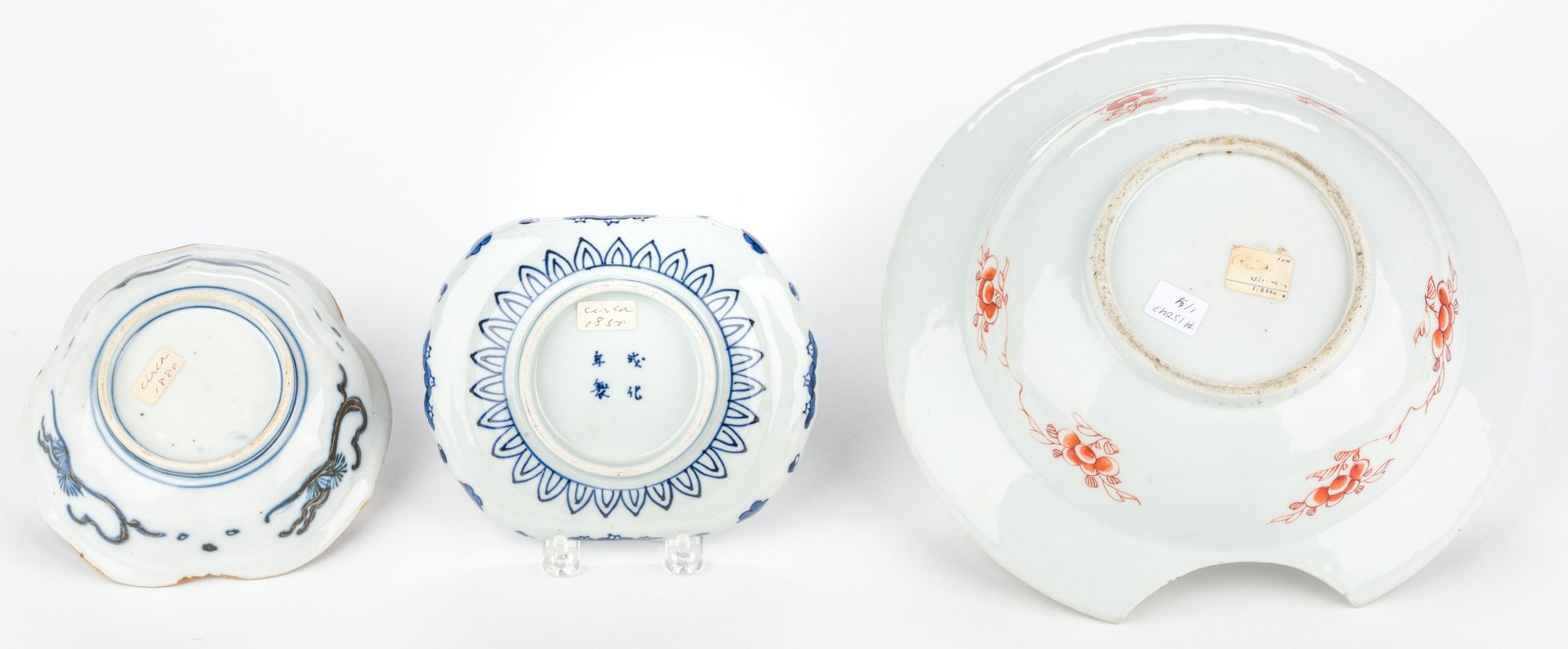 Lot 646: 4 pcs Asian Porcelain inc. 18th c. Barber or Bleeder Bowl