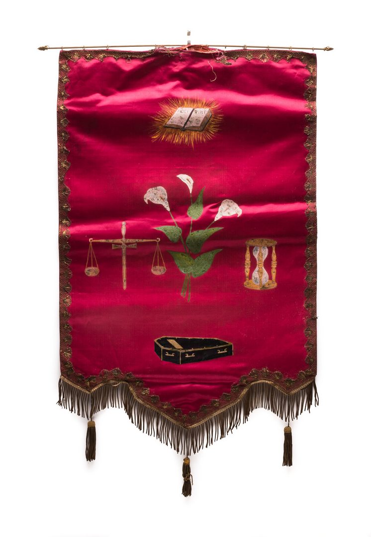 Lot 807: 4 Fraternal Odd Fellows Banners in Box