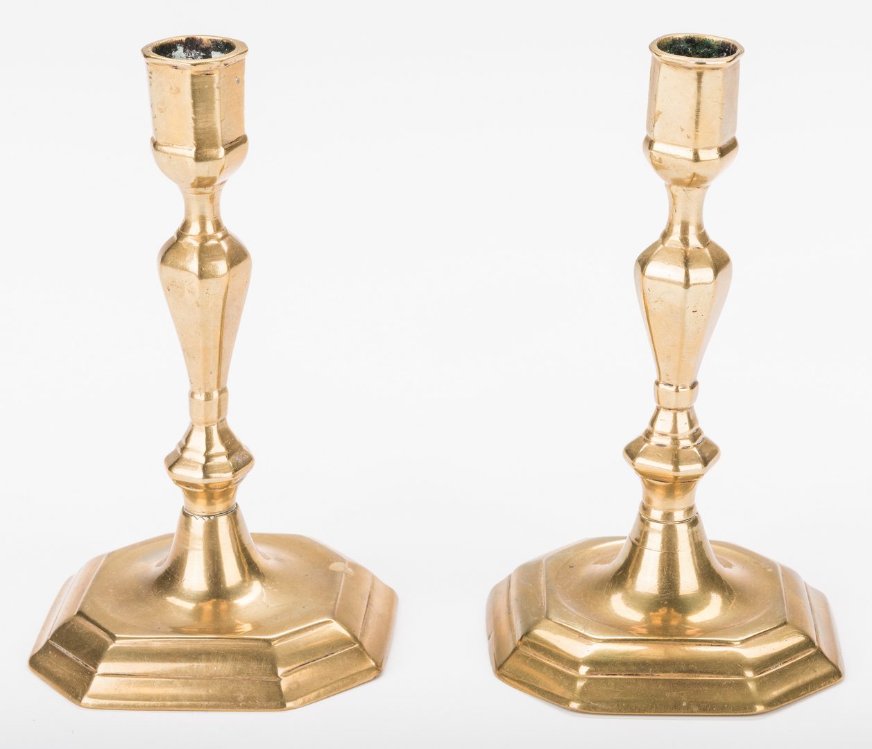 Lot 319: 6 Brass Candlesticks plus Snuffers and Stand