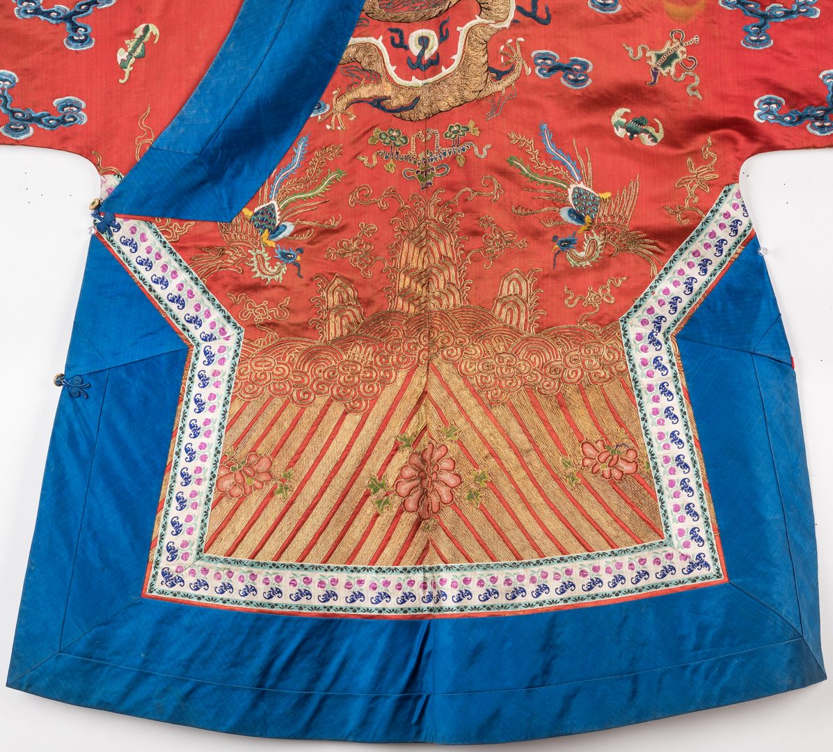 Lot 367: Chinese Silk Court Robe