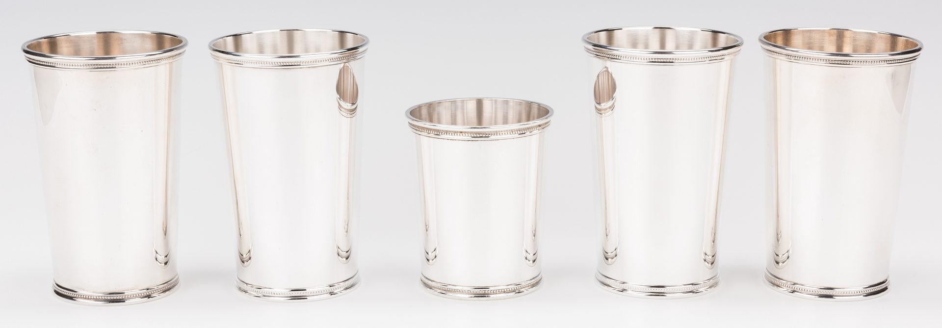 Lot 398: 5 Scearce Presidential Sterling Julep Cups  – Nixon Administration