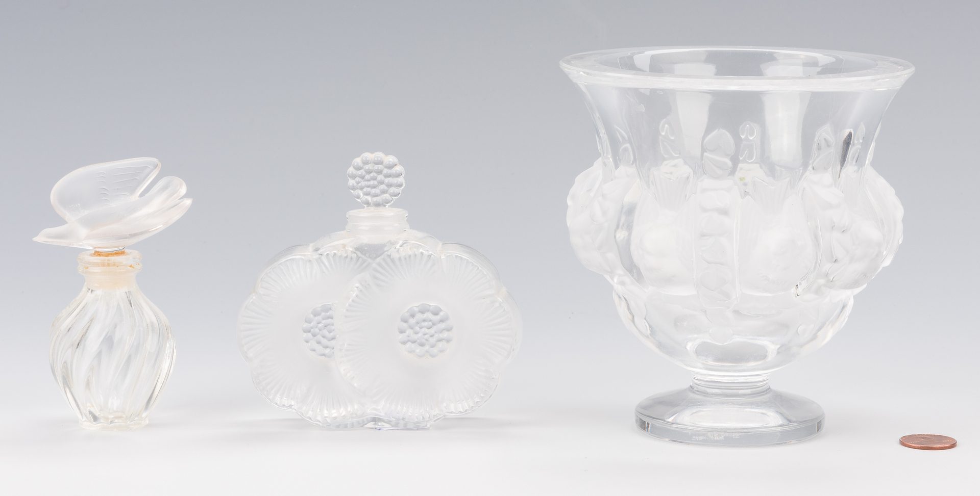 Lot 450: Lalique relish dish and 2 perfumes, 3 pcs