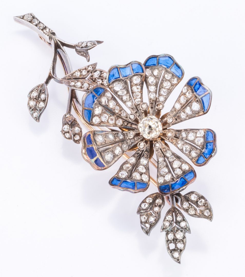 Lot 51: Belle Epoque Diamond Flower Brooch