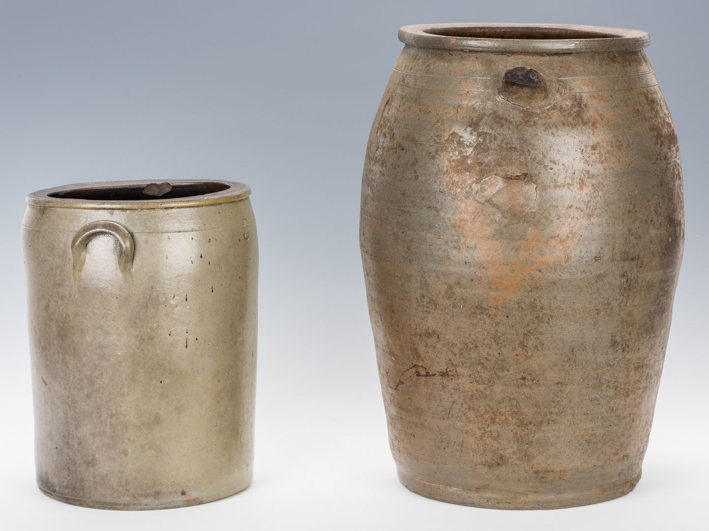 Lot 738: 2 KY Stoneware Pottery Jars, inc. Griggs & Grinstead