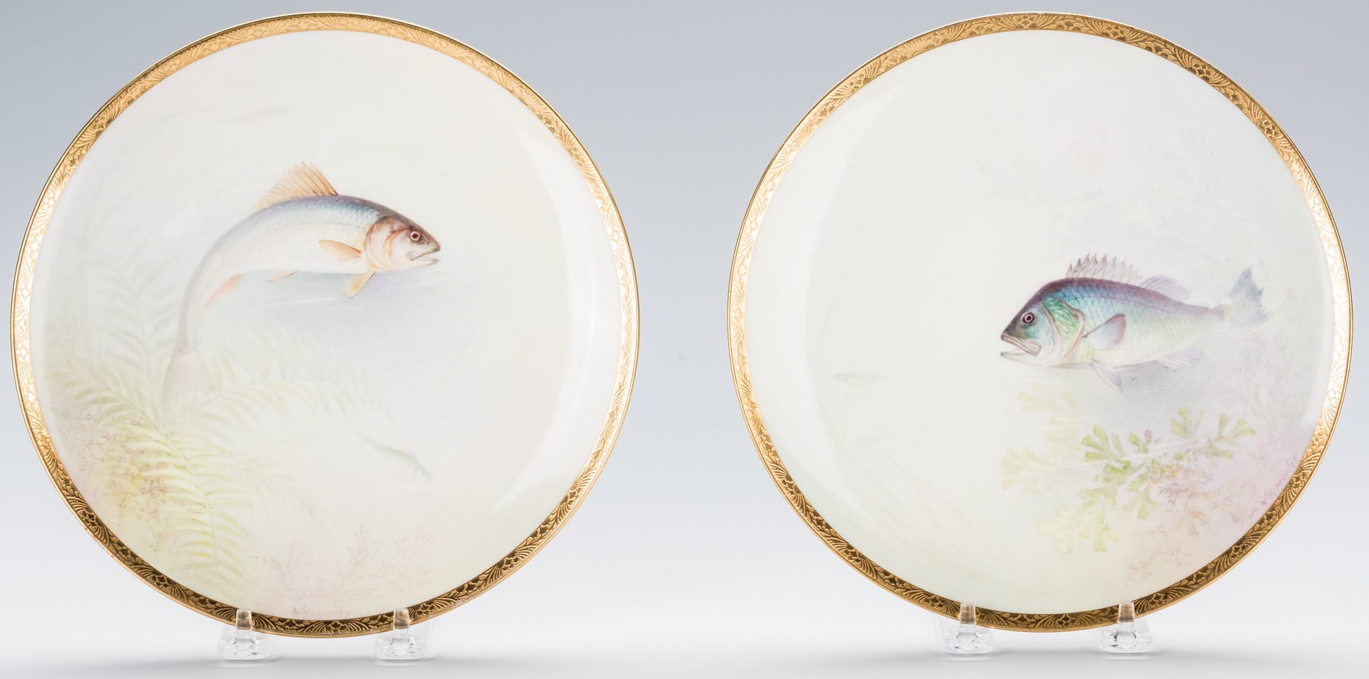 Lot 751: 11 Handpainted Titled Fish Plates plus 6  Menu Holders