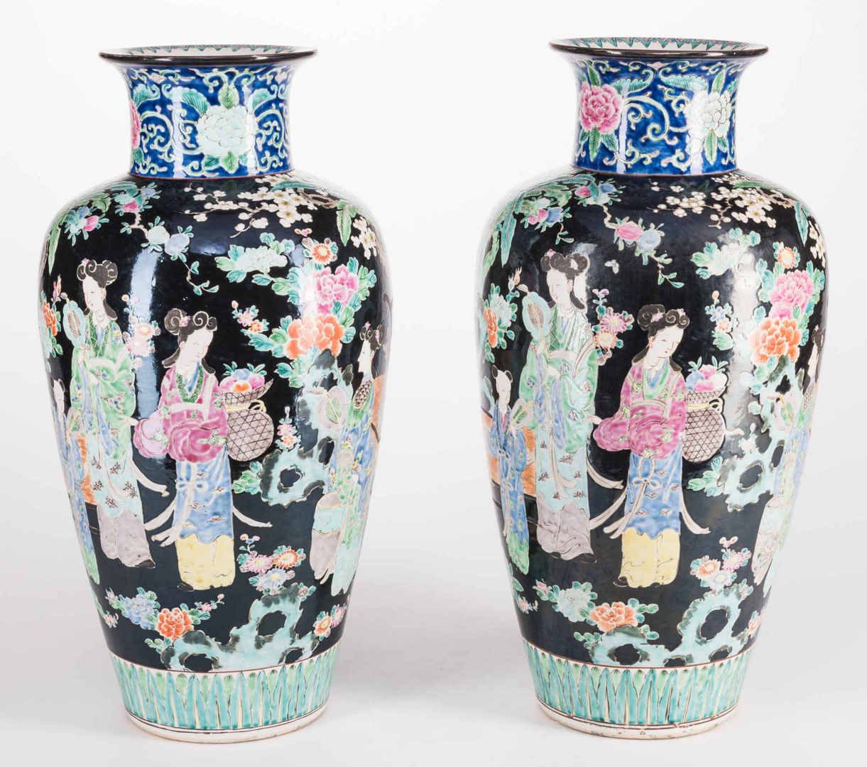 Lot 762: Pr. Chinese Famille Noire Floor Vases
